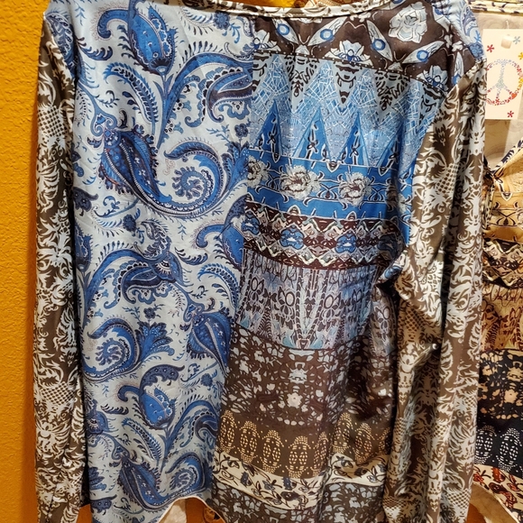 New Patchwork Blouse - Picture 3 of 4